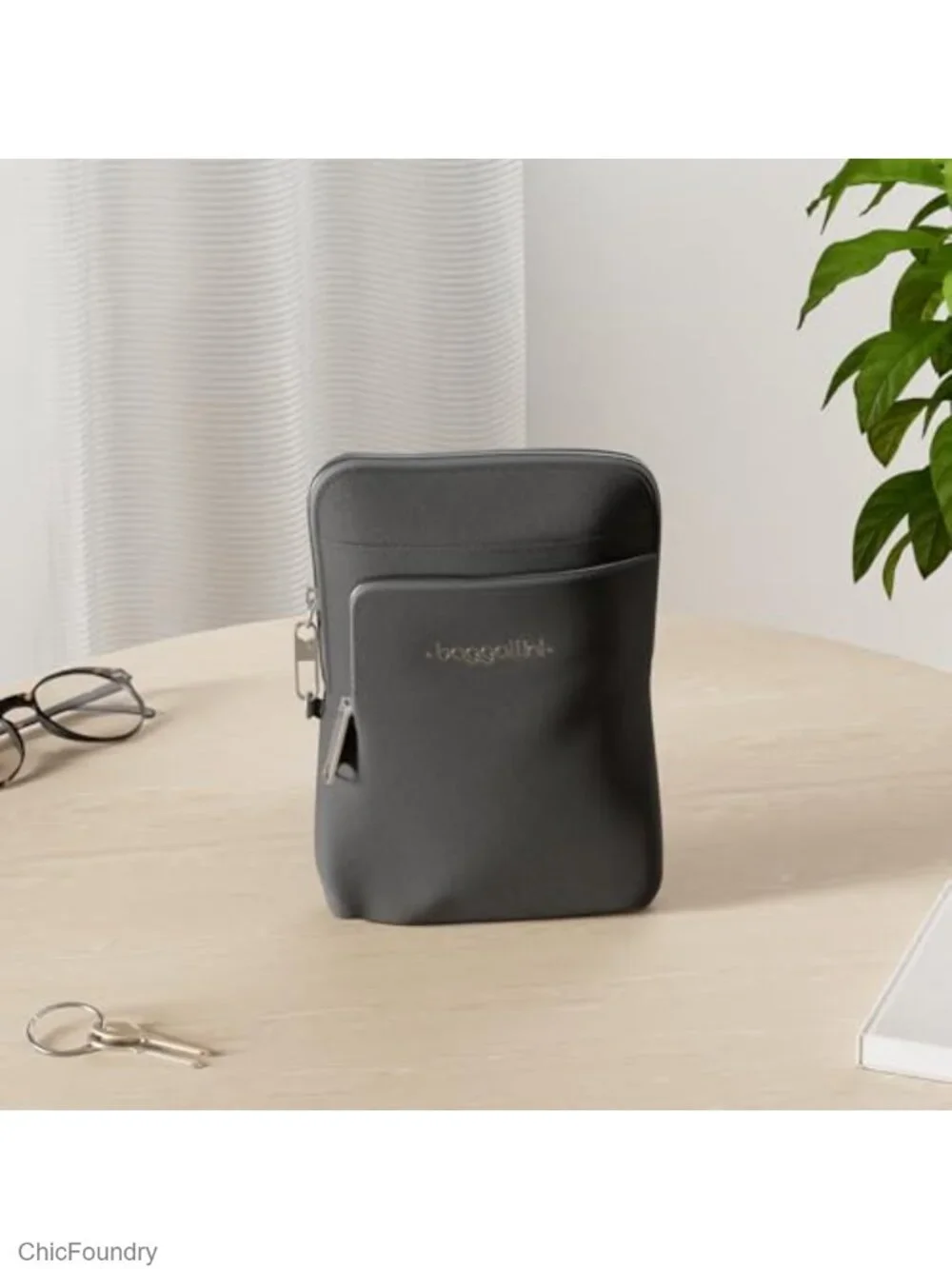 RFID-Blocking Slash-Resistant Anti-Theft Crossbody Bag with Locking Zippers